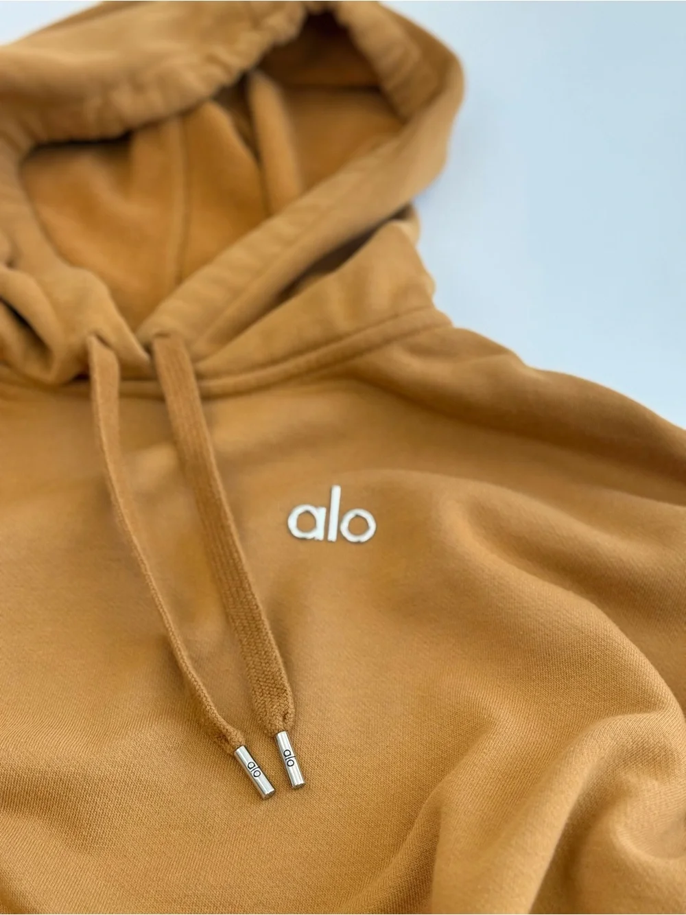 ALO Yoga Unisex Accolade Hoodie In Toffee sz M